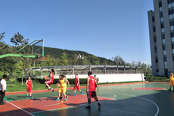 我公司積極參加2017年普灣經濟區(qū)職工籃球賽